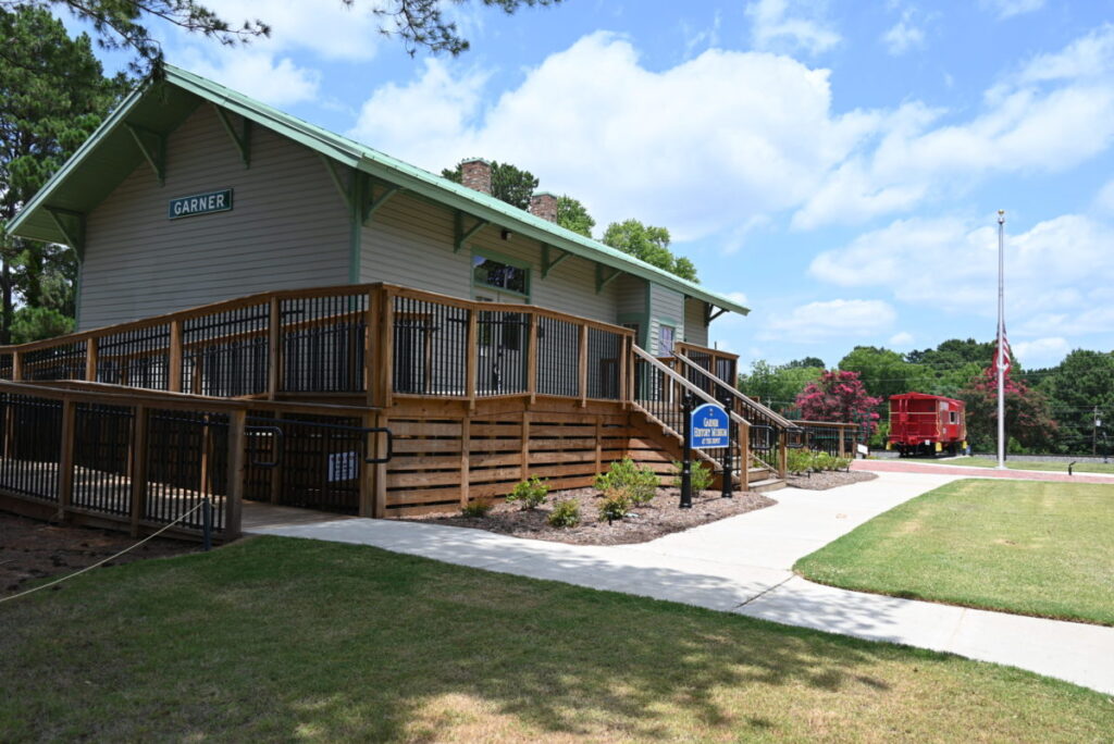 The Garner History Museum at the Depot provides a history of Garner, NC.